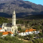 Fundado em 1774, o Santuário do Caraça fica localizado em uma reserva florestal, em Catas Altas e Santa Bárbara (MG). Foto: melhoresdestinos